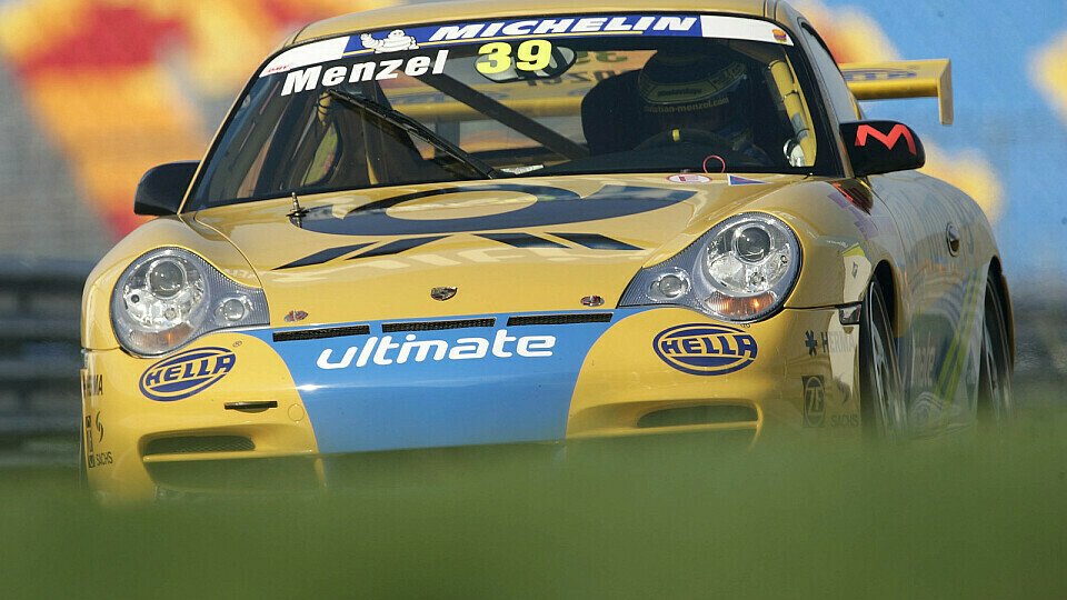 Christian Menzel startet von der Pole., Foto: Porsche Christian Menzel startet von der Pole., Foto: Porsche