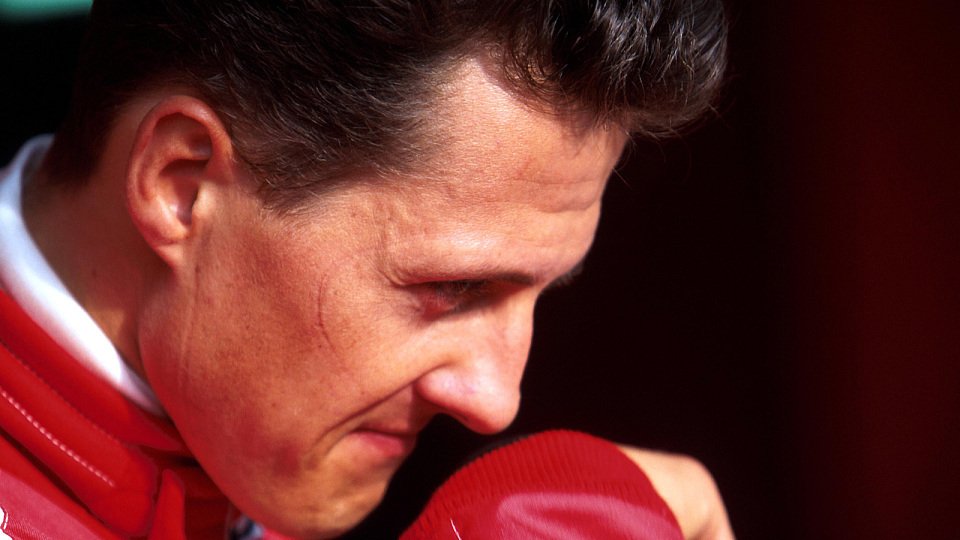 Schumacher vergibt 1997 die erste Chance auf eine Weltmeisterschaft mit Ferrari, Foto: Sutton