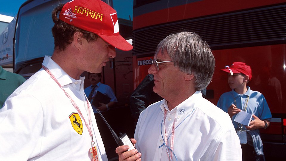 Eddie Irvine geht auf die F1-Entscheider los, Foto: Sutton