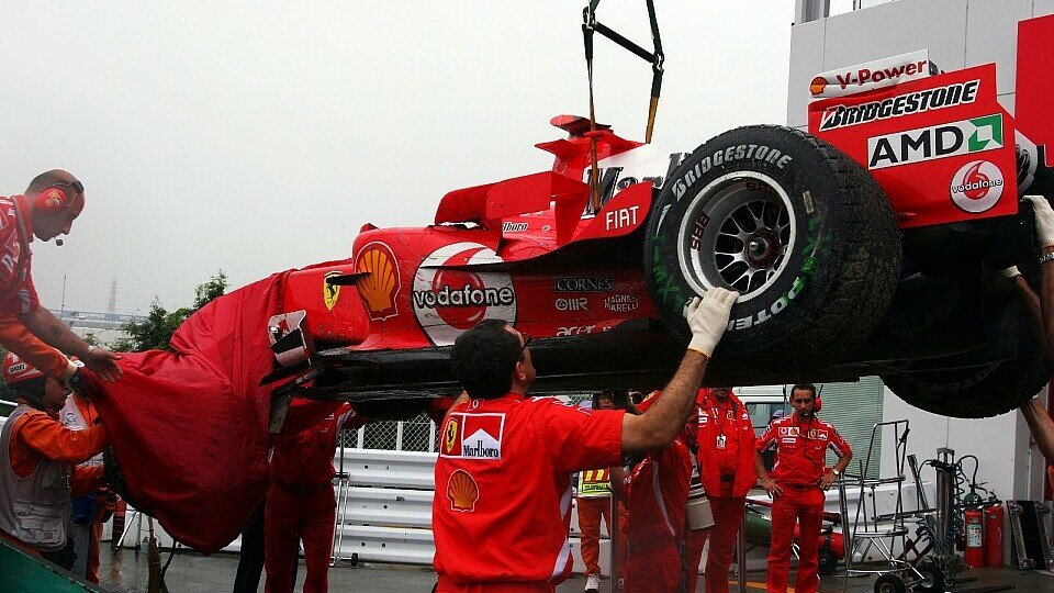 Michael Schumacher fuhr Bestzeit und warf dann sein Auto weg., Foto: Sutton