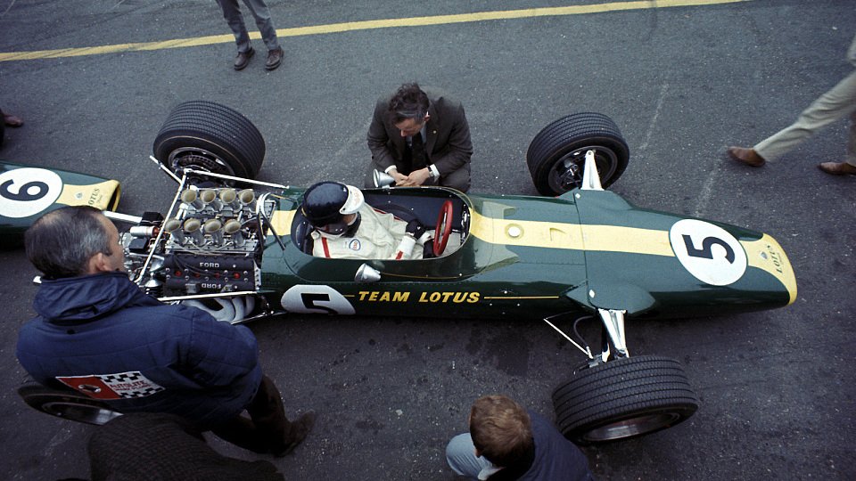 Jim Clark bescherte dem Cosworth DFV beim Niederlande GP 1967 im ersten Anlauf den ersten Sieg, Foto: Sutton