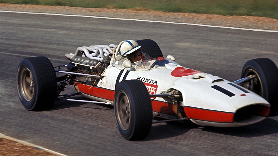 John Surtees startete 1967 für Honda, Foto: Sutton