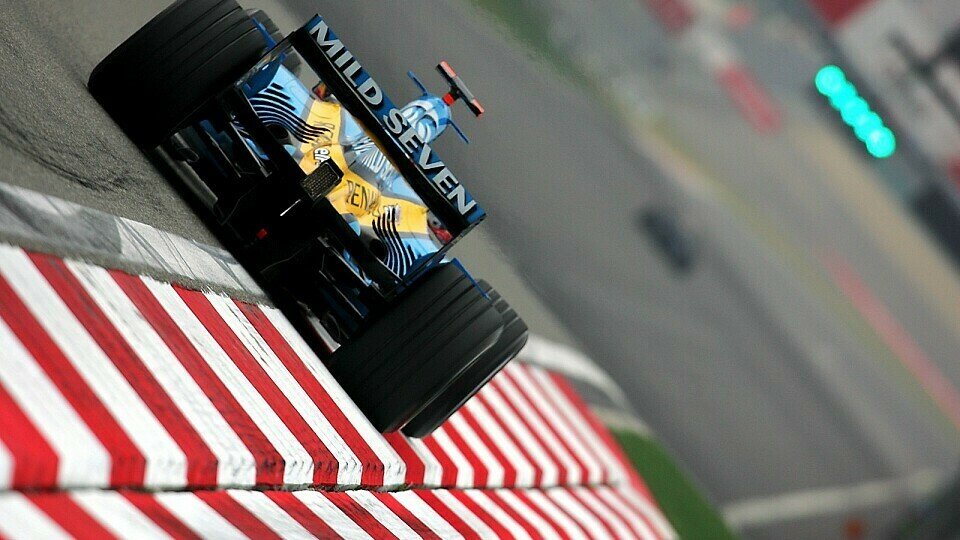 Alonso konnte das letzte Rennen gemütlich zu Ende fahren., Foto: Sutton