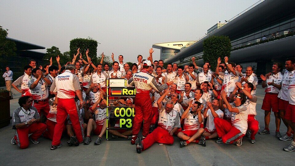 Toyota feiert P3 und hofft auf den ersten Sieg., Foto: Sutton