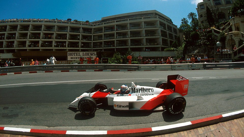 Alain Prost kennt die Straßen von Monaco genau., Foto: Sutton