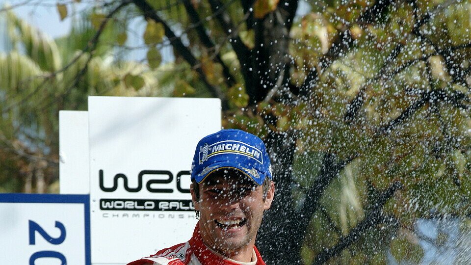 Loeb hat sich den Champagner redlich verdient., Foto: Sutton
