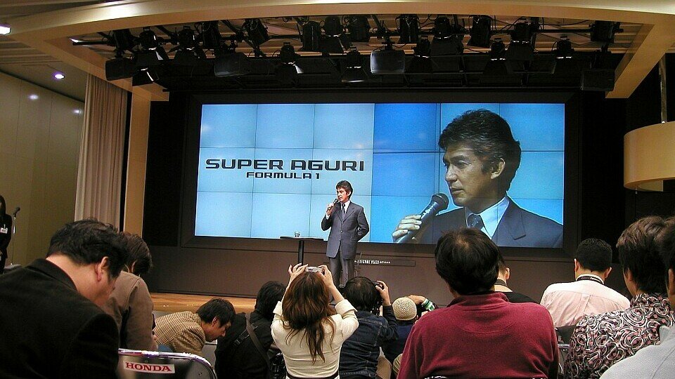 Teamgründer Aguri Suzuki wählte Bridgestone-Pneus., Foto: Sutton