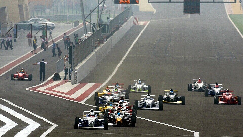2005 gastierte die Formel BMW in Bahrain., Foto: BMW 2005 gastierte die Formel BMW in Bahrain., Foto: BMW