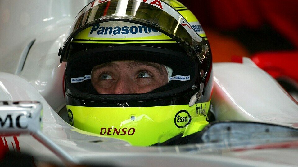 Sitzt Michael schon im anderen TF106? Nein, es ist Jarno Trulli., Foto: Sutton Sitzt Michael schon im anderen TF106? Nein, es ist Jarno Trulli., Foto: Sutton