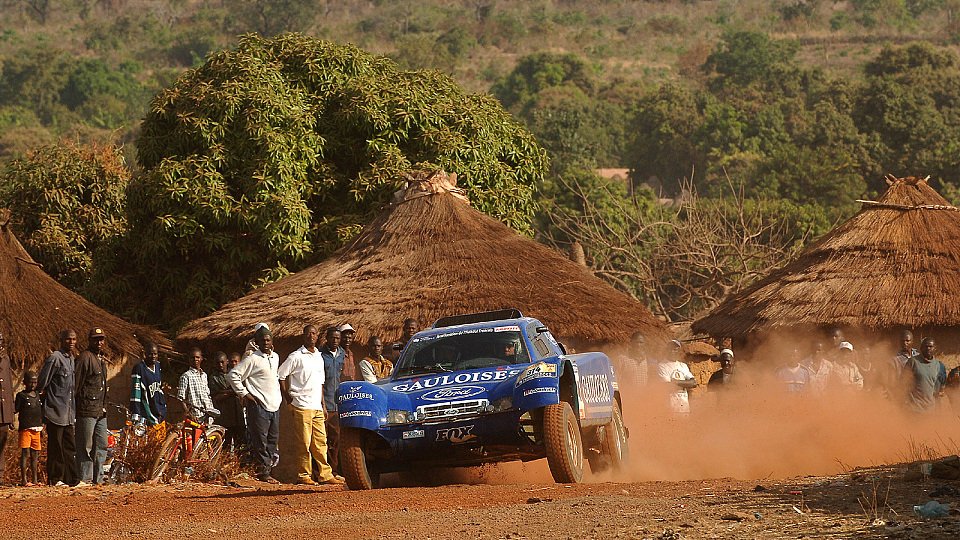 Der letzte Privatfahrer, der die Dakar gewinnen konnte: Jean-Louis Schlesser, Foto: Gauloises Racing