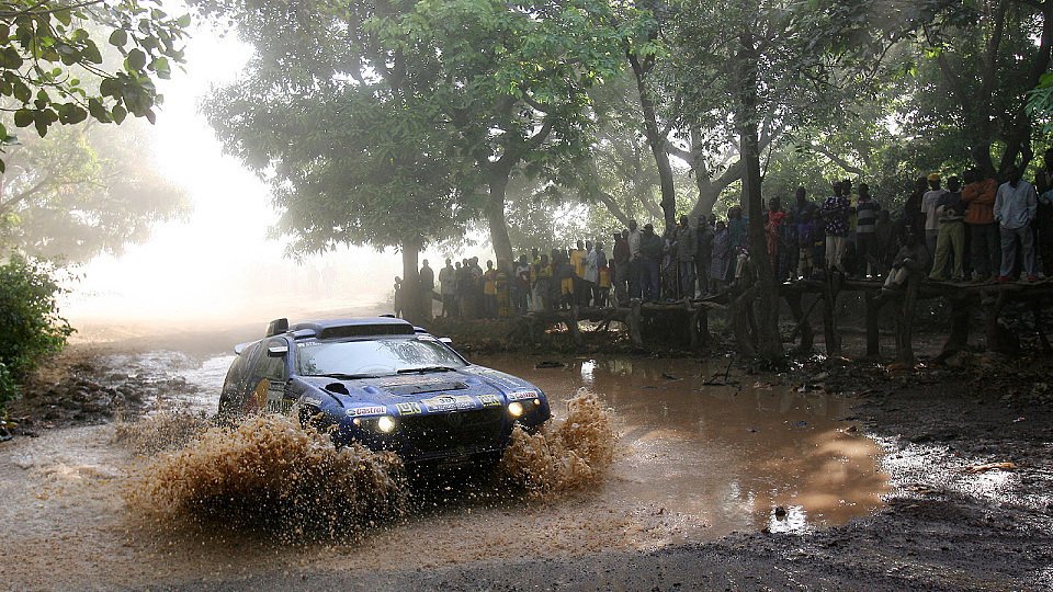 Miller und von Zitzewitz kämpfen sich durch die 13. Etappe., Foto: VW Motorsport