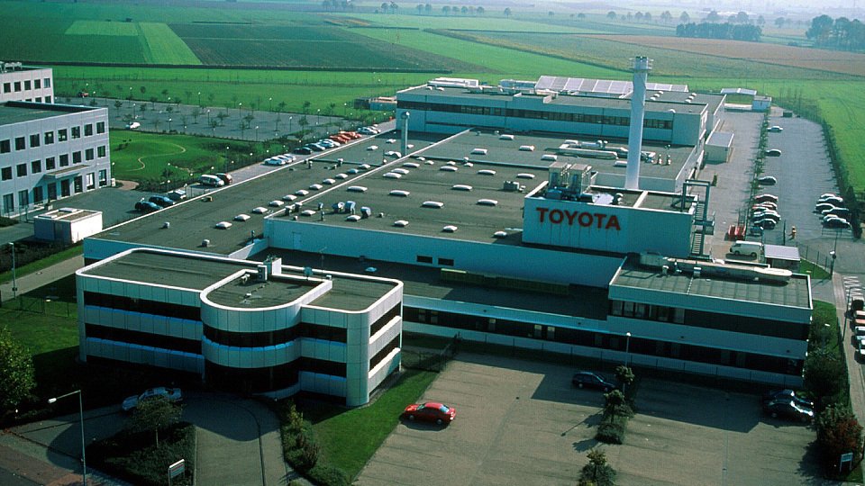 In der Toyota-Fabrik wird wohl auch gerätselt, Foto: Sutton