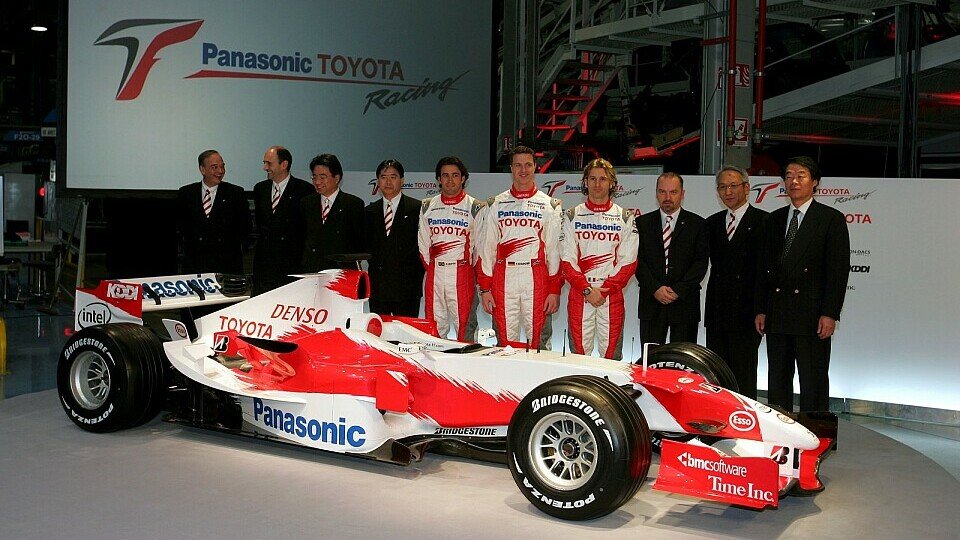 Bei der Präsentation 2006 war Da Matta schon lange nicht mehr bei Toyota - und Gascoyne nicht mehr lange, Foto: Sutton