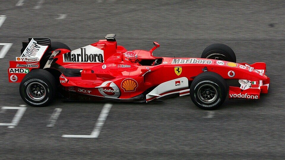 Michael Schumacher ist bislang mit dem 248 F1 zufrieden., Foto: Sutton
