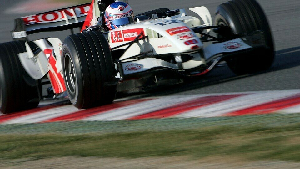 Der RA106 soll die Schmach des 007 auswetzen., Foto: Sutton