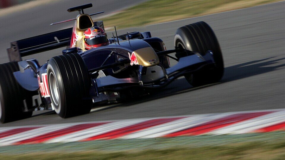 Der Zehnzylinder im Heck ist für Colin Kolles nicht legal., Foto: Sutton Der Zehnzylinder im Heck ist für Colin Kolles nicht legal., Foto: Sutton