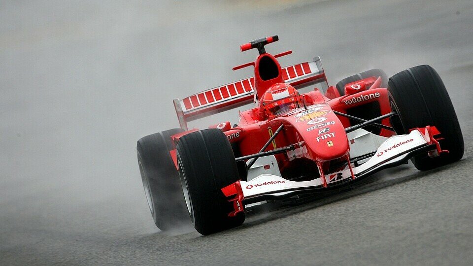 Michael Schumacher sieht Ferrari als zweite Kraft., Foto: Sutton