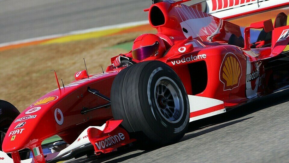 Rossi fordert Alonso zum dreifachen Duell., Foto: Sutton