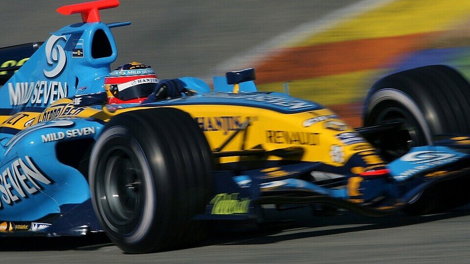 Fernando Alonso setzte sich in den Schlussminuten durch., Foto: Sutton