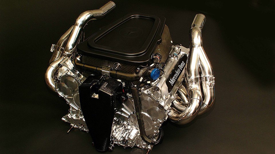 Die Motoren dürfen ab 2014 nur noch bis 15.000 Umdrehungen pro Minute erreichen, Foto: Mercedes