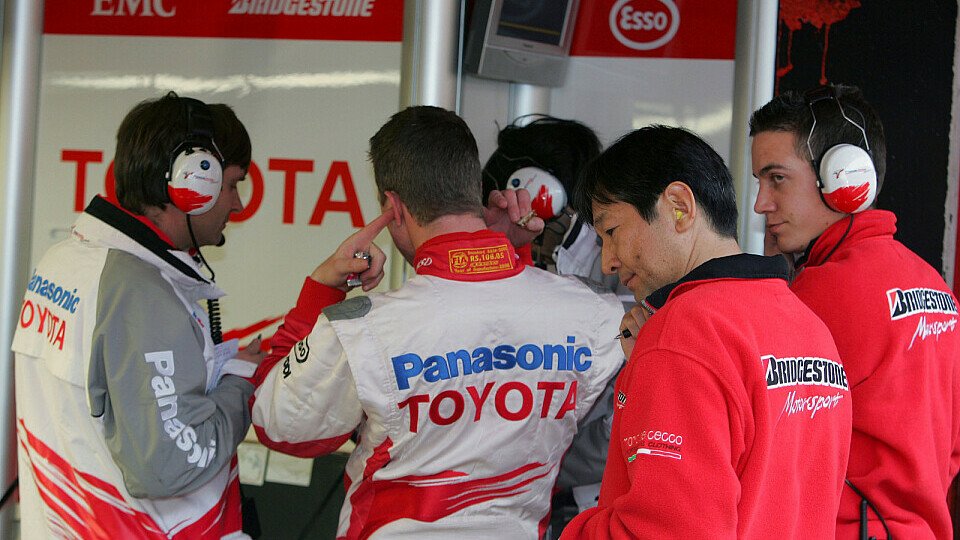 Für Toyota war es laut Jarno Trulli zu kalt., Foto: Sutton