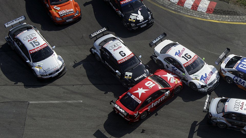 McNish und Frentzen auf Kollisionskurs., Foto: DTM