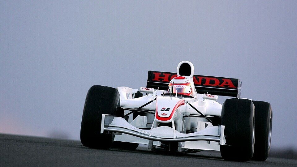 Super Aguri ist die Nummer 11 im F1-Bunde!, Foto: Sutton