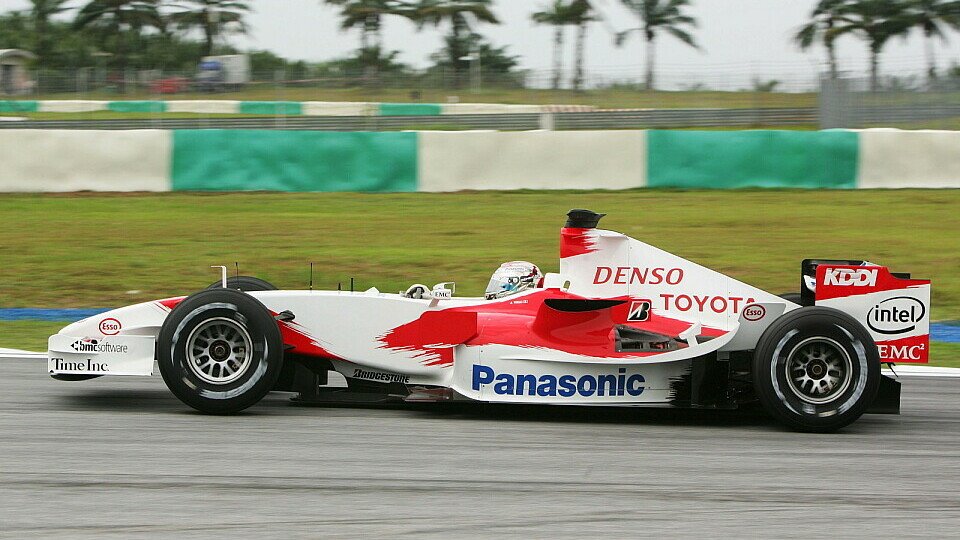 Sorgenkind TF106 - das Zusammenspiel Chassis - Reifen muss optimiert werden., Foto: Sutton