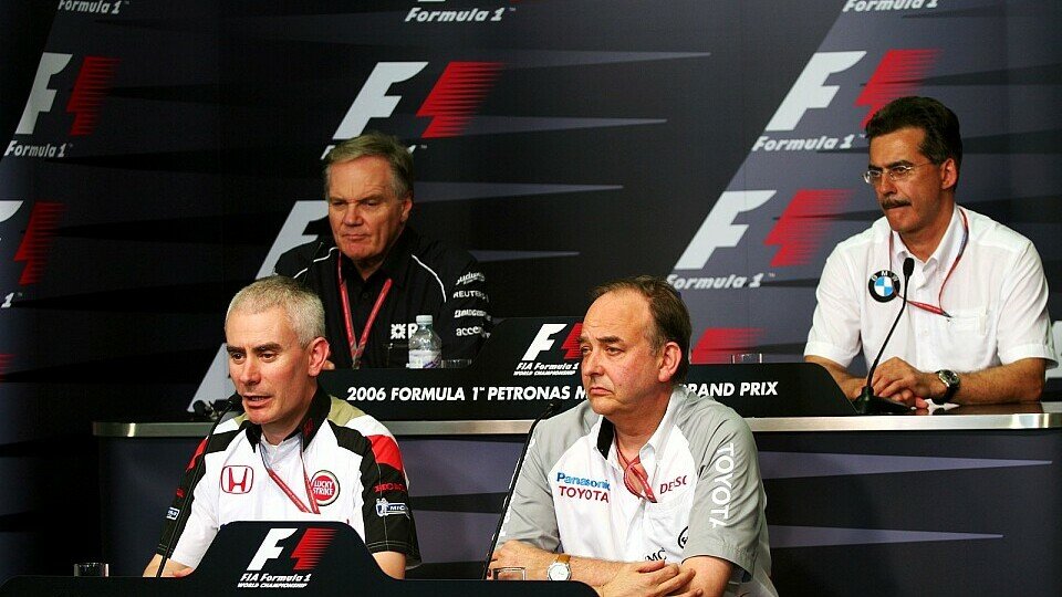 Vier Technik-Experten waren zu Gast bei der FIA-PK., Foto: Sutton