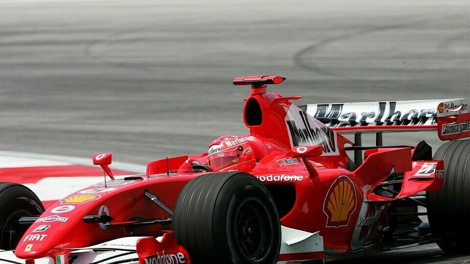 Michael Schumacher hofft auf einen Podestplatz., Foto: Sutton