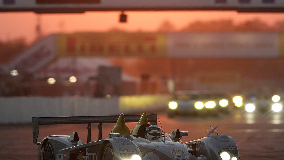 Der R10 wird auf Le Mans vorbereitet., Foto: Audi
