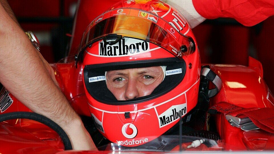 Michael Schumacher testet eifrig neue Teile., Foto: Sutton