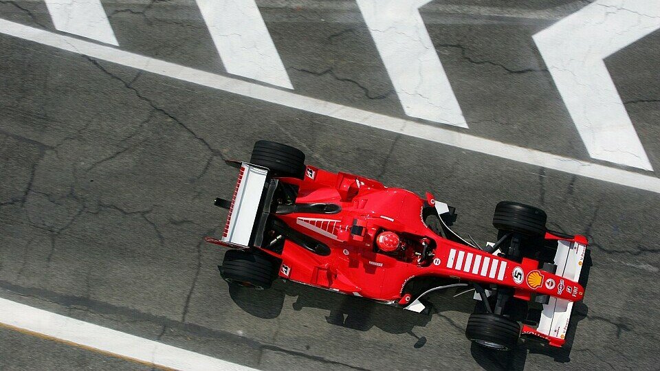 Schumacher lag lange in Führung., Foto: Sutton