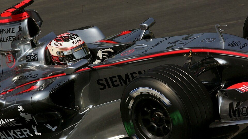 Kimi Räikkönen ist mit dem Paket zufrieden., Foto: Sutton Kimi Räikkönen ist mit dem Paket zufrieden., Foto: Sutton