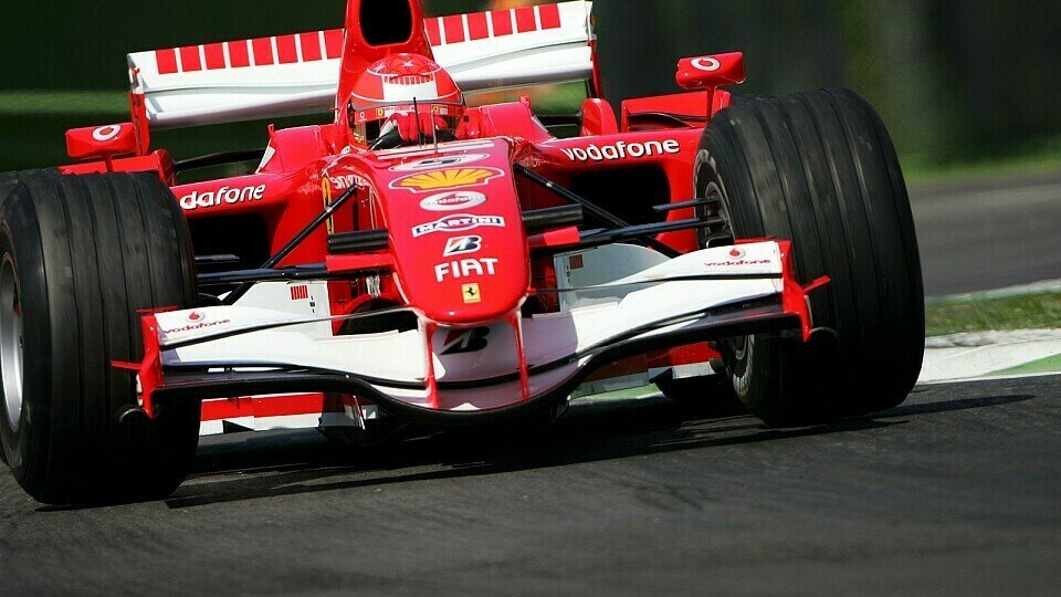 Michael Schumacher startet zum zweiten Mal in dieser Saison von der Pole., Foto: Sutton