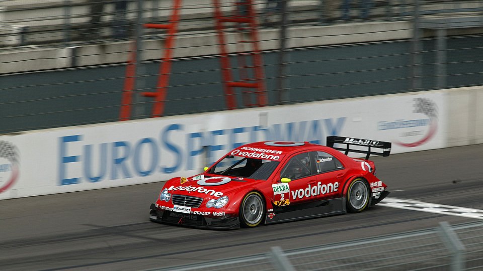 Bernd Schneider fuhr die schnellste Zeit des Vormittags., Foto: DTM