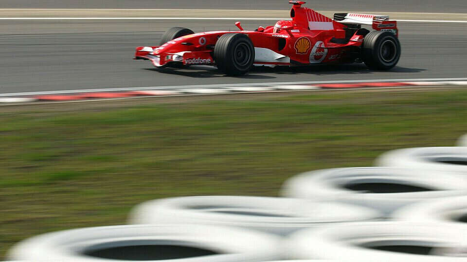 Michael Schumacher rechnet mit einer starken Rennpace., Foto: Sutton