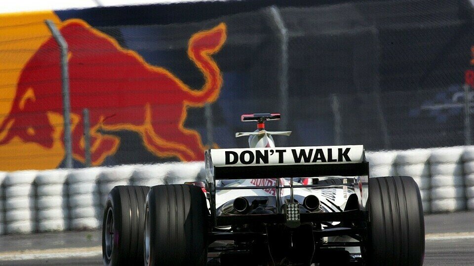 Buttons Motor gab vorzeitig auf., Foto: Sutton