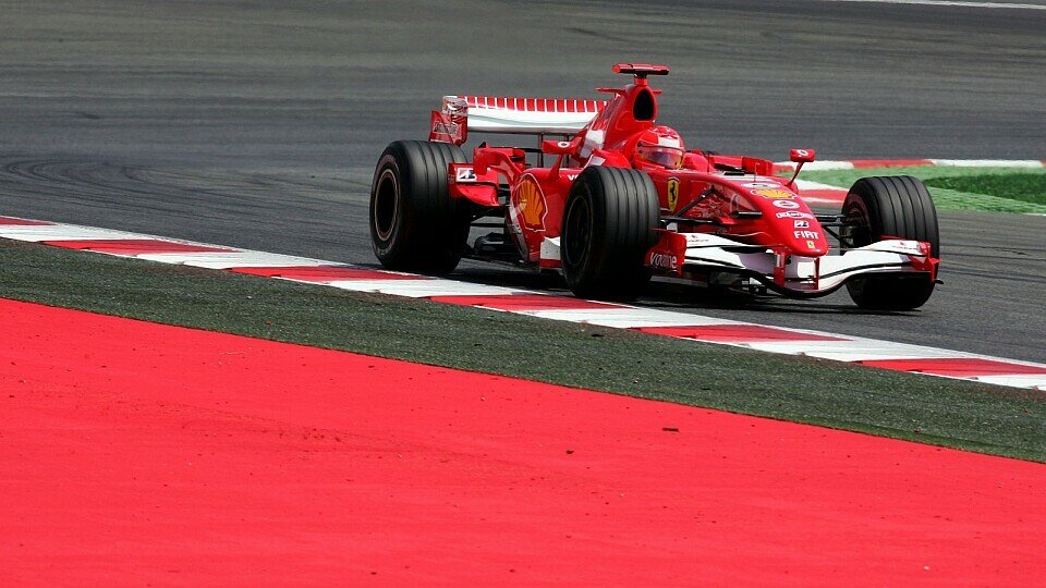 Michael Schumacher steht wieder ganz vorne., Foto: Sutton