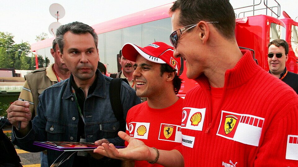 Ferrari einträchtig in Startreihe zwei, Foto: Sutton