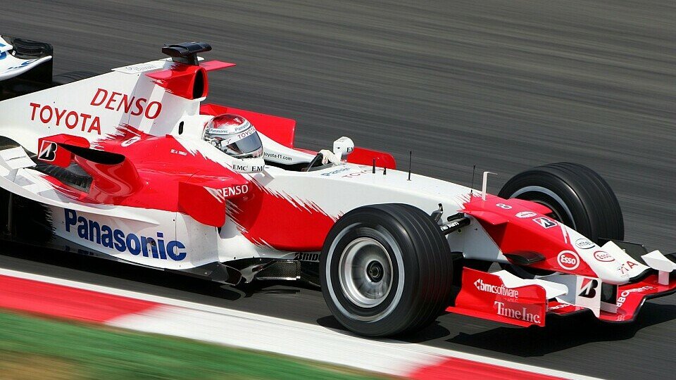 Trulli merkte den Aufprall gar nicht., Foto: Sutton