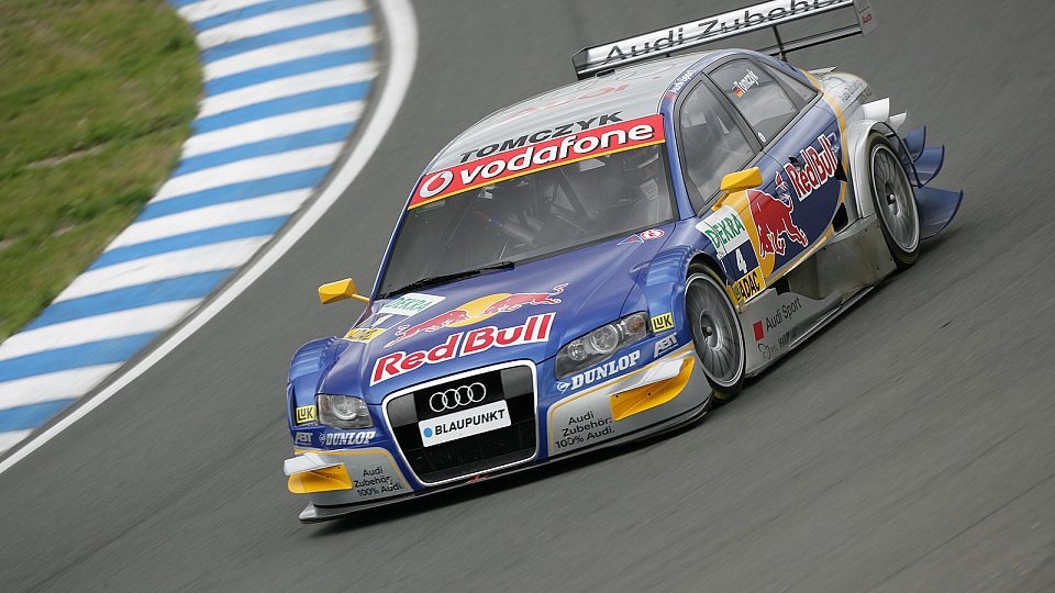 Dr. Ullrich stellt sich hinter den viel gescholtenen Martin Tomczyk., Foto: Audi