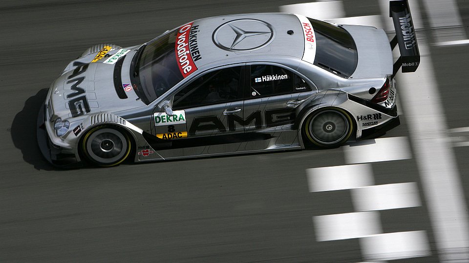 Norbert Haug hielt Mercedes auch in Brands Hatch für siegfähig., Foto: DTM