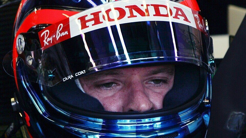 Rubens Barrichello war bereits in Monaco 2006 mit dem Helm von Tony Kanaan unterwegs - nun könnte er seinem Freund in die IndyCar-Serie folgen, Foto: Sutton