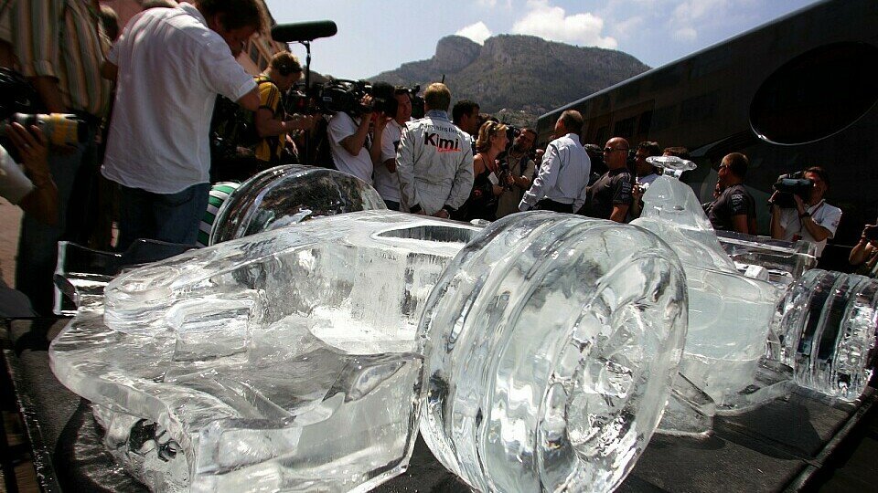 Der Eiswagen ist da...., Foto: Sutton