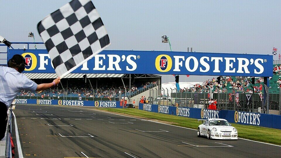 Uwe Alzen siegte in Silverstone., Foto: Sutton Uwe Alzen siegte in Silverstone., Foto: Sutton