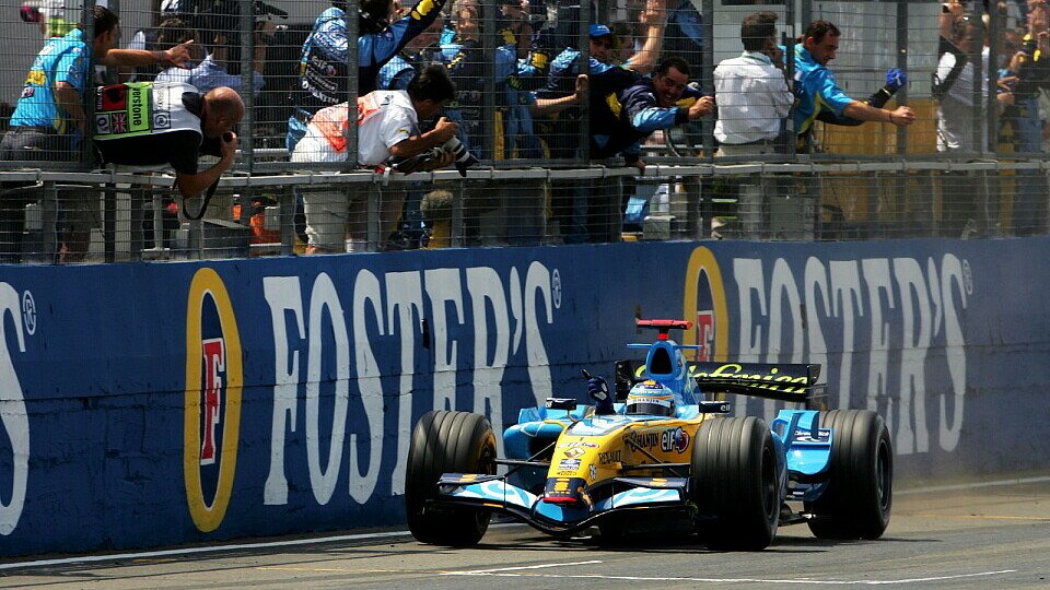 Deutlicher Sieg für Alonso., Foto: Sutton Deutlicher Sieg für Alonso., Foto: Sutton