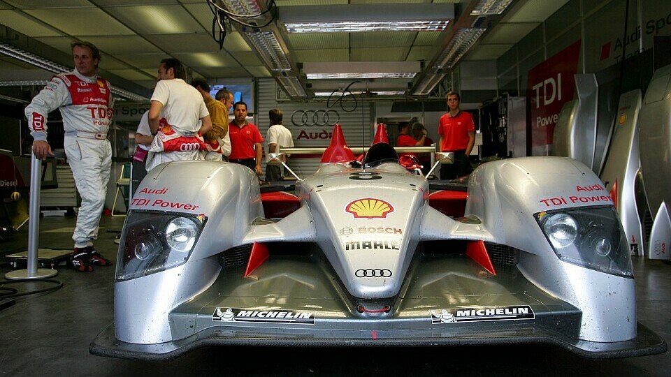 Nach vier Stunden liegt ein Audi in Führung und einer hatte Probleme, Foto: Sutton