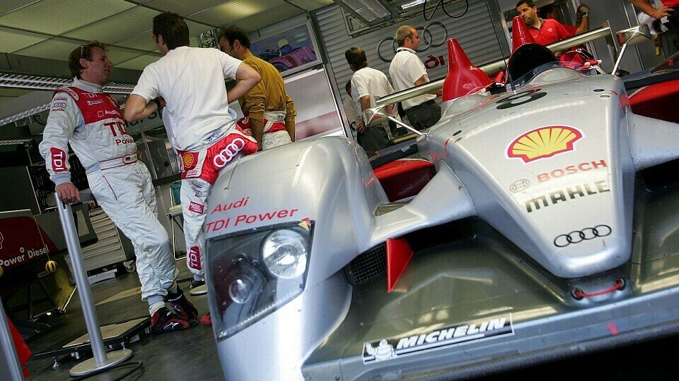 Der Audi mit der Nummer acht konnte die Führung behaupten, Foto: Sutton