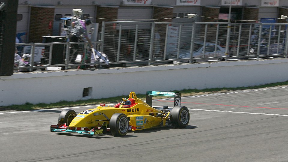 Erster Sieg für Peter Elkmann und Opel, Foto: F3 Euroseries Erster Sieg für Peter Elkmann und Opel, Foto: F3 Euroseries